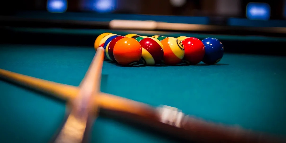 Pool table